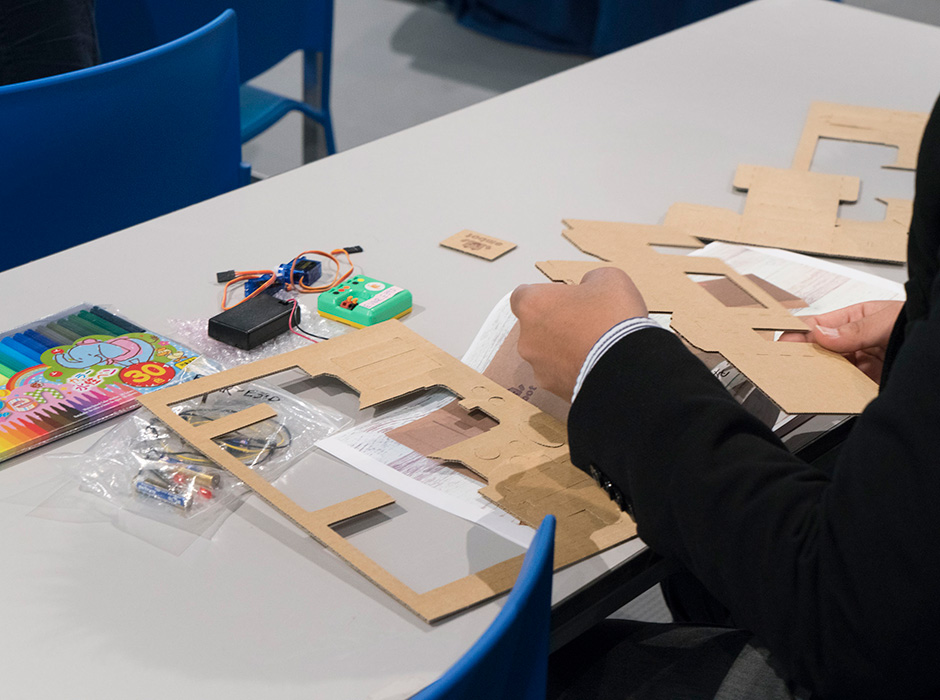 ロボット作りの様子1